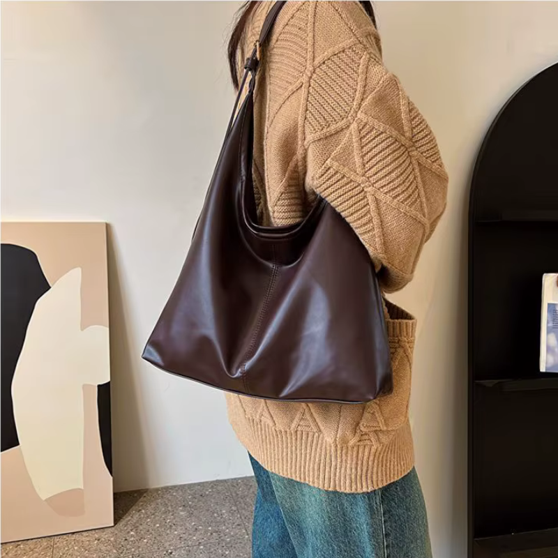 NOVATA JUDITH Bolso contemporáneo